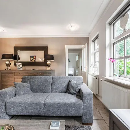 Apartment Beautiful In With Garden *