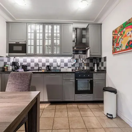 Apartment Beautiful In With Garden Sint Maartensbrug