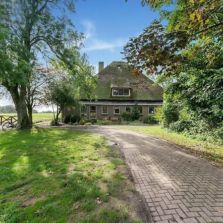Beautiful In With Garden * Sint Maartensbrug