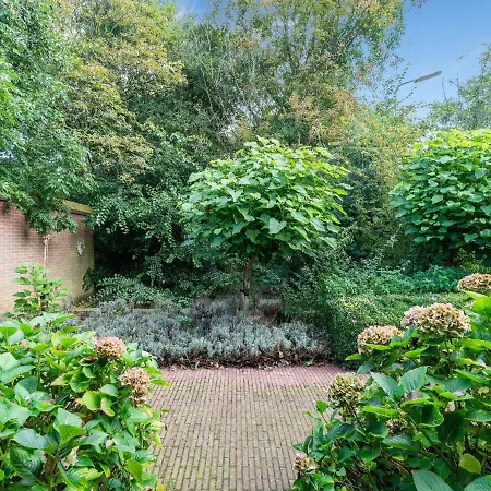 Beautiful In With Garden * Sint Maartensbrug